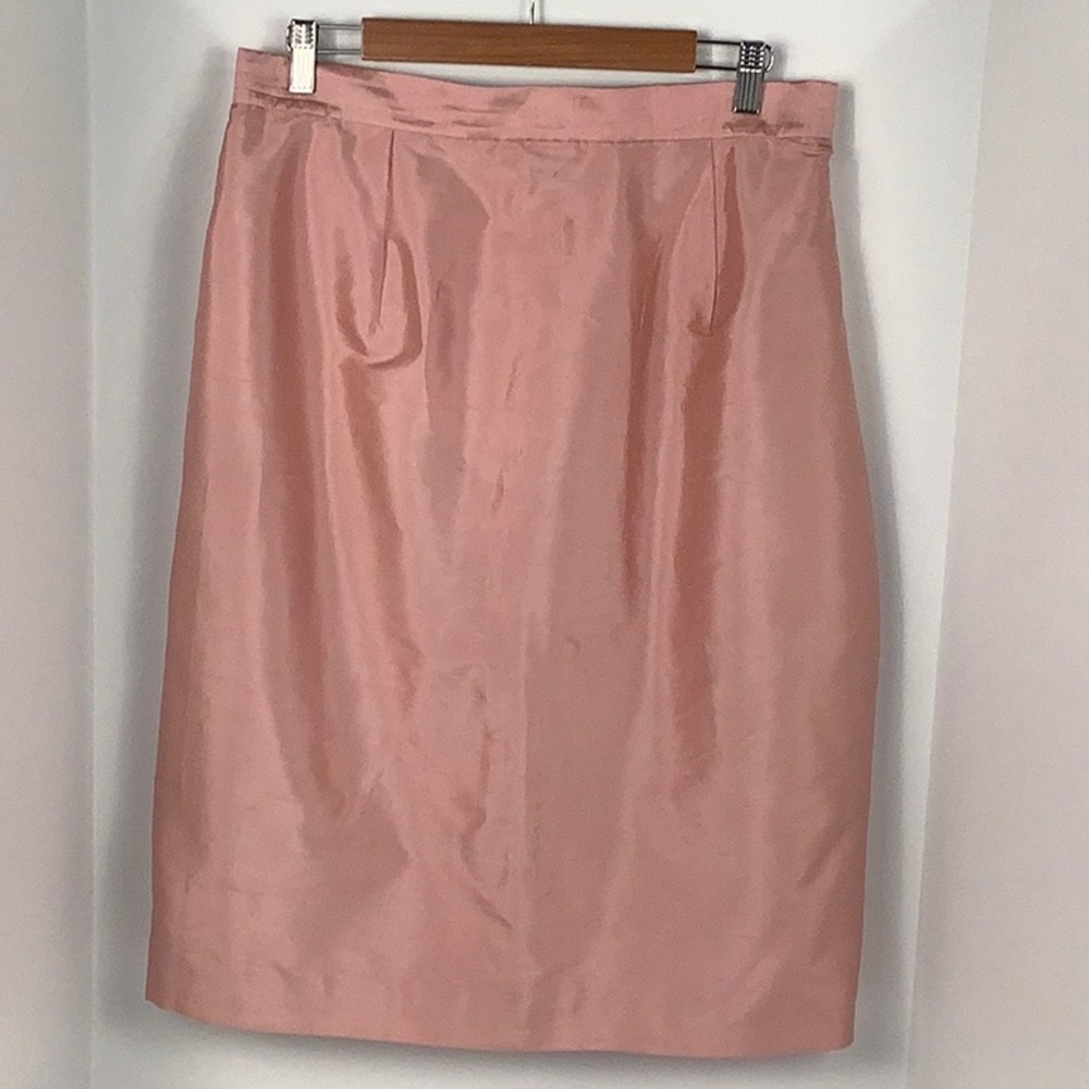 Rena Rowan woman’s 100% silk skirt in a size 16W